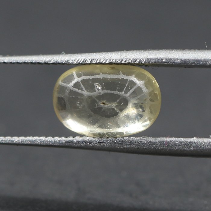 yellow sapphire 2.07ct.